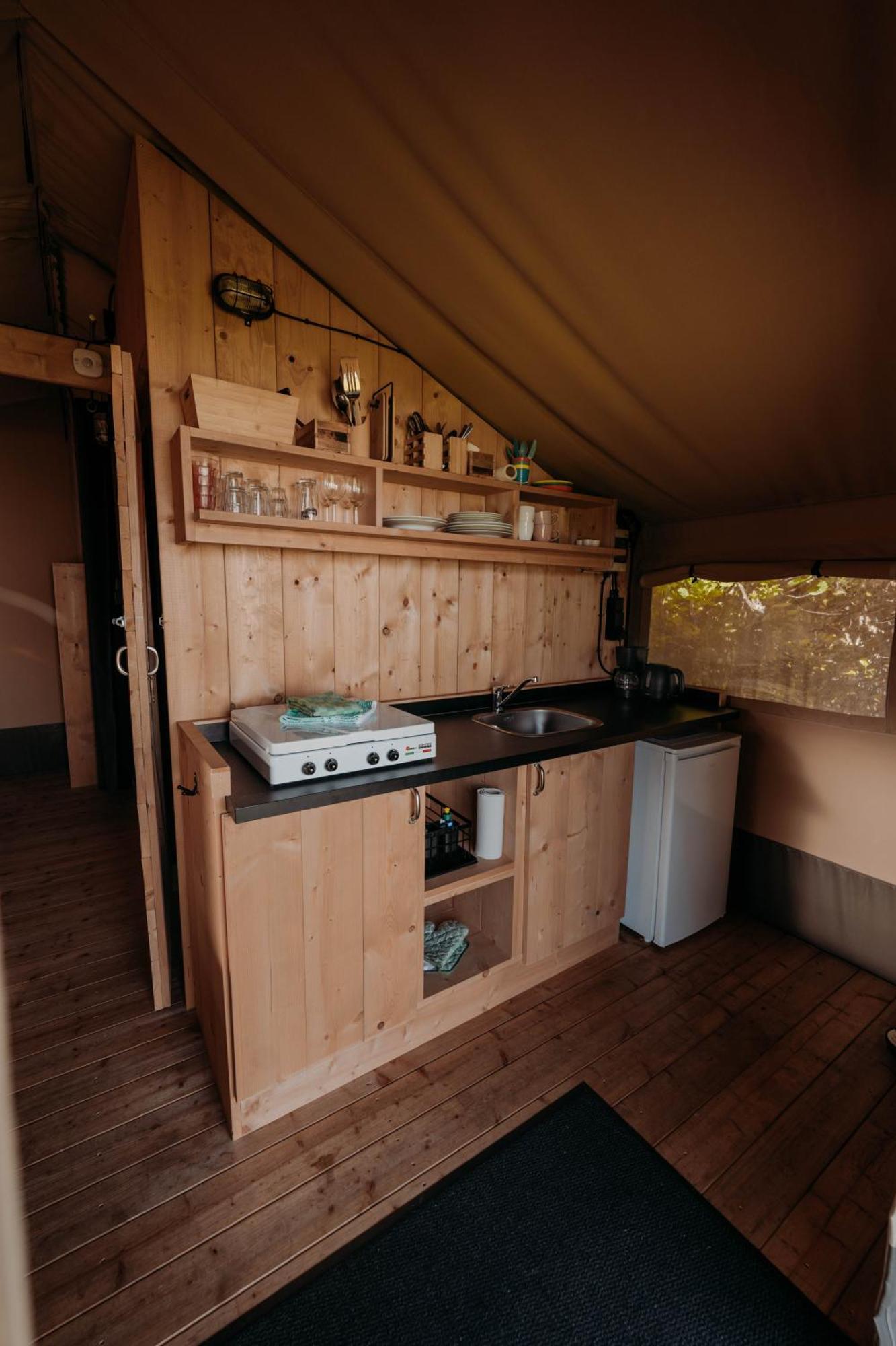 Camping De Tulpenweide Breezand Cameră foto